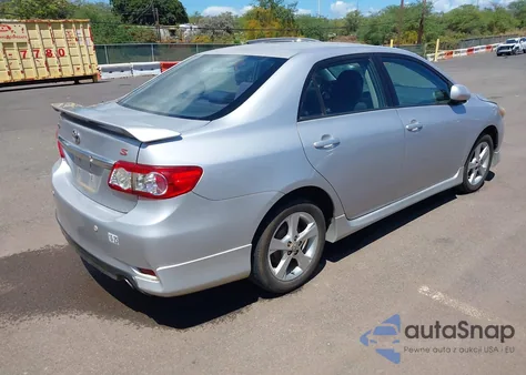 2011 Toyota Corolla S z USA, uszkodzony, nr VIN 2T1BU4EE9BC662709